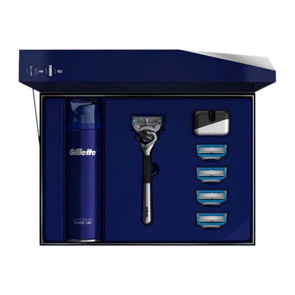 Набор Gillette Fusion5 Proshield Chill экслюзив (1/6)