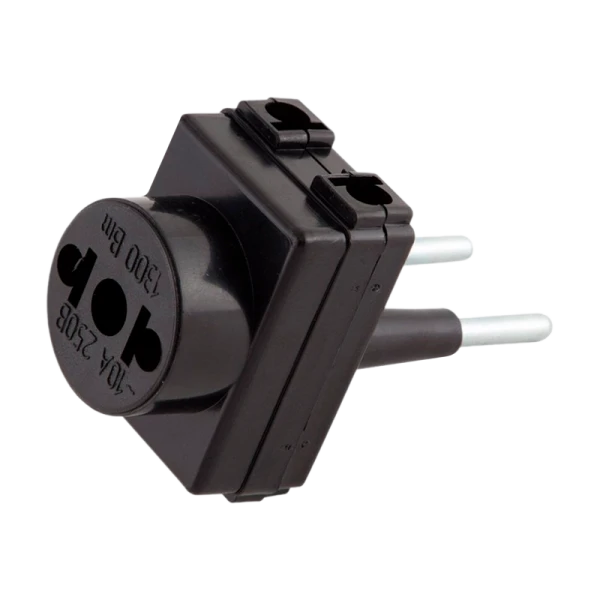 Разветвитель Toker 3ТМ 3р.Б/З 10A черный (1/180)