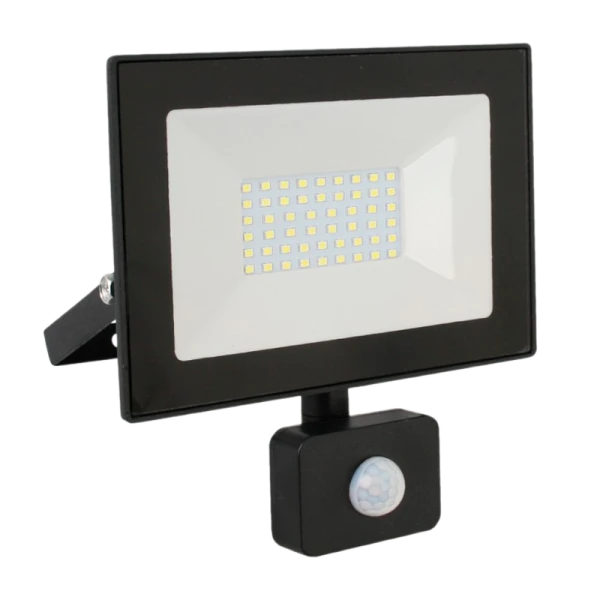 Прожектор светодиодный Ultraflash LFL-3002S 30W 230V IP65 6500К холодный с датчиком движения черный