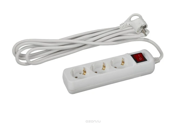 Удлинитель ЭРА U 3р.С/З 16A 3.0м с выкл. белый
