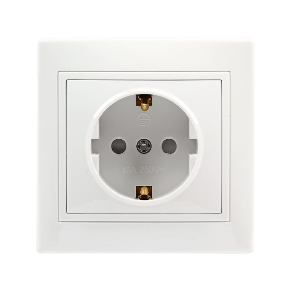 Розетка Smartbuy 1-местная с заземлением 16А белая с защ. штор. "Венера"