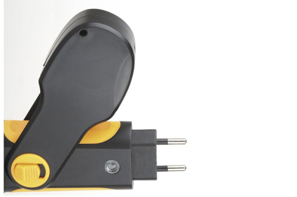 Фонарь туристический Ultraflash LED3828 0.5W 1LED от аккумулятора прямая подзарядка черный желтый (1