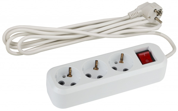 Удлинитель ЭРА UX 3р.С/З 3р.Б/З 10A 5.0м с выкл. белый