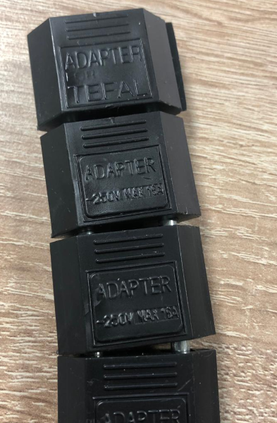 Сетевой переходник Без бренда "Треугольник" 1р.Б/З черный