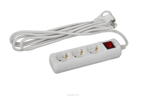 Удлинитель ЭРА U 3р.С/З 16A 3.0м с выкл. белый