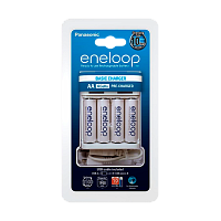 З/У для аккумуляторов Panasonic eneloop Basic Charger AA/AAA 4 слота+USB +4AA 1900mAh