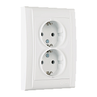 Розетка Makel Defne 2гн. 16A С/З пластик белый 42001057 (1/12)